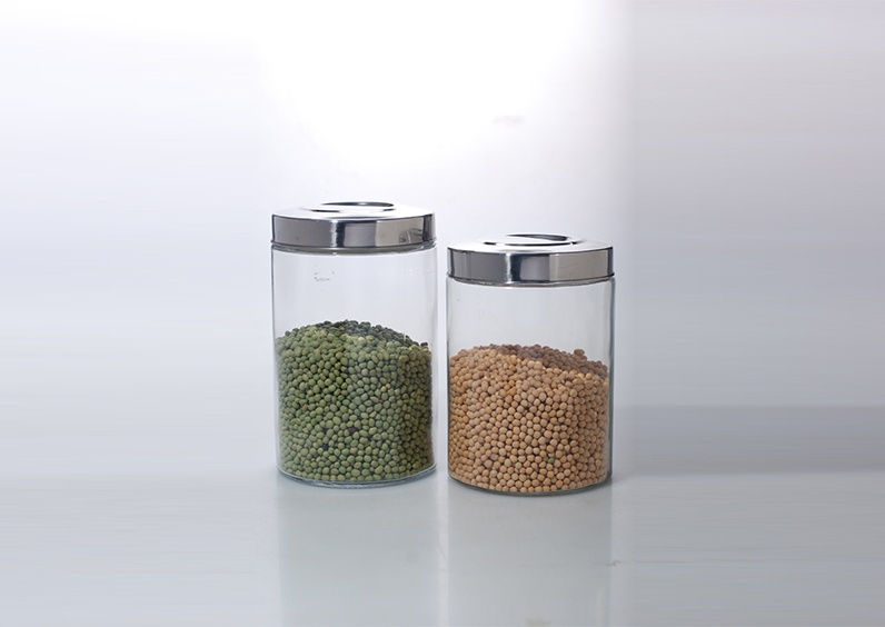 Glass Storage Jar With Black Lid（1)