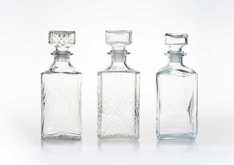 850401 1L Transparent Glass Decanter(1)