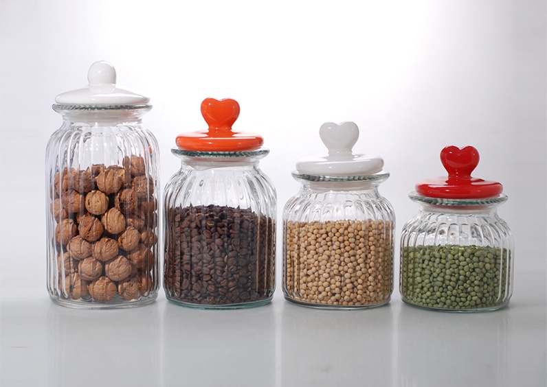 Glass Storage Jars With Lids（1）