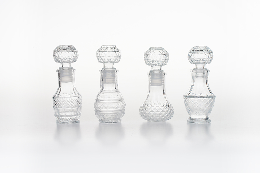 852905 50ML Carved Retro Glass Decanter-Product Style-2
